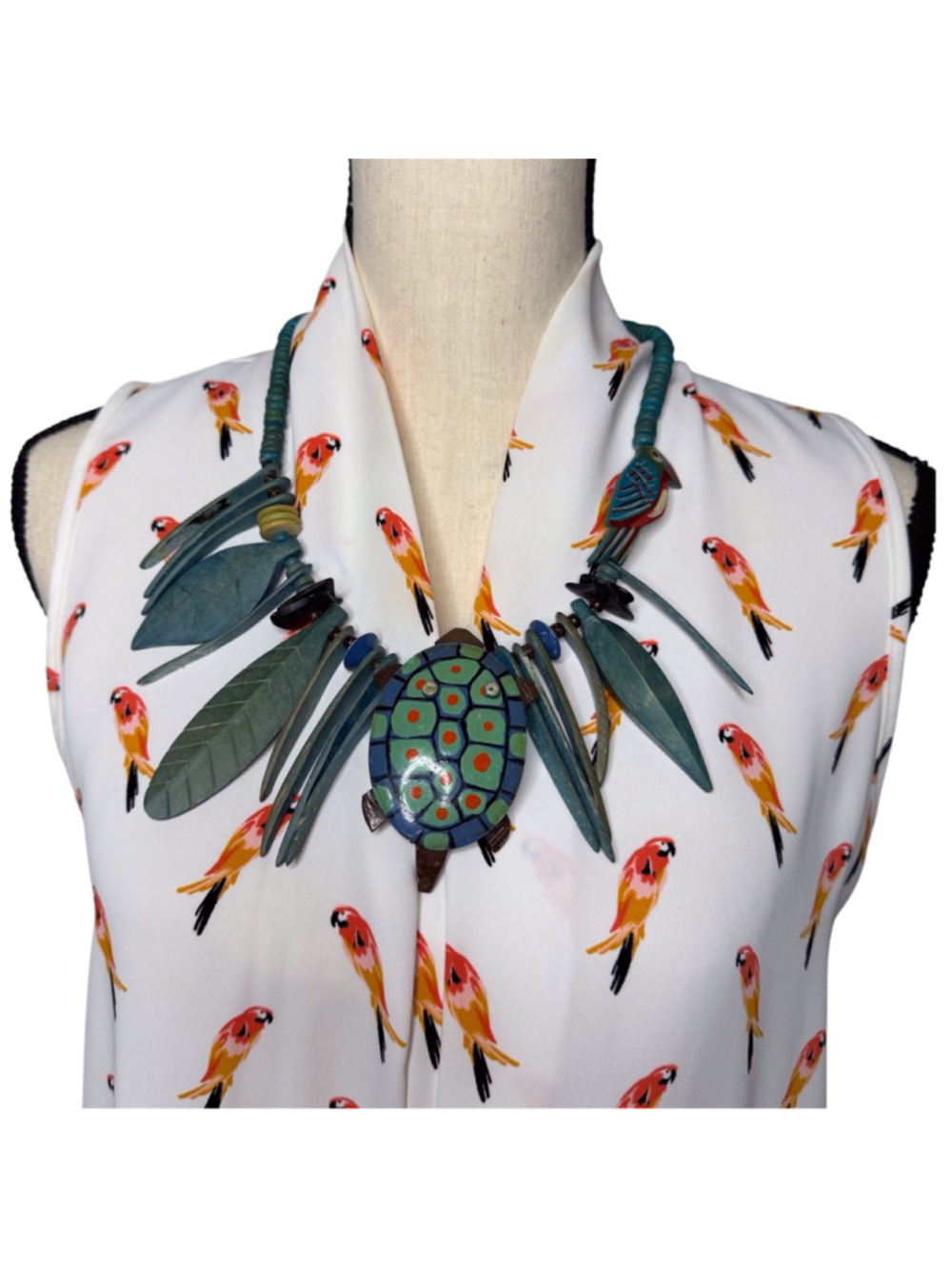 Vintage Wooden Turtle Parrot Necklace Blue Green 14"